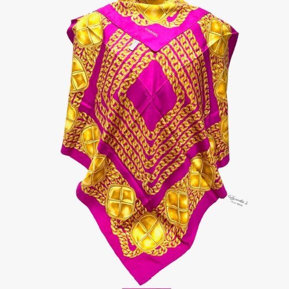 CHANEL Accessories - Beautiful CHANEL Itlay made   100%  silk scarf 34"  Pink Gold Chain Logo (36)